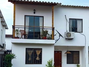 House for Sale, in Urb. 3 Bedrooms, Portoviejo, Ecuador