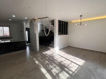 CASA EN VENTA ALTATERRA 2, VALLE IMPERIAL, ZAPOPAN, JALISCO.