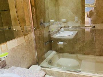 Lujoso Penthouse en venta 237m2C a pocas cuadras del centro de Cuenca