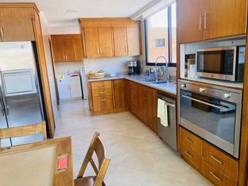 Lujoso Penthouse en venta 237m2C a pocas cuadras del centro de Cuenca