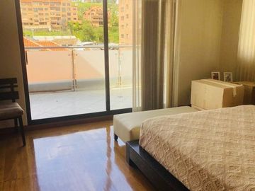 Lujoso Penthouse en venta 237m2C a pocas cuadras del centro de Cuenca