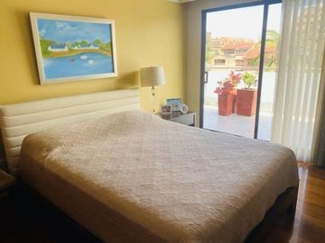 Lujoso Penthouse en venta 237m2C a pocas cuadras del centro de Cuenca