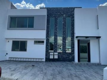 CASA EN VENTA ALTOZANO MORELIA MICHOACAN