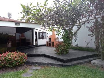SE VENDE HERMOSA CASA EN LA MOLINA