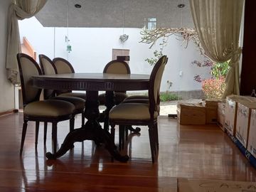 SE VENDE HERMOSA CASA EN LA MOLINA