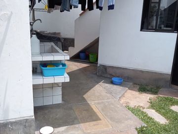 SE VENDE HERMOSA CASA EN LA MOLINA