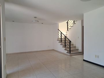 CASA EN VENTA EN LOMAS DE TRUJILLO, EMILIANO ZAPATA