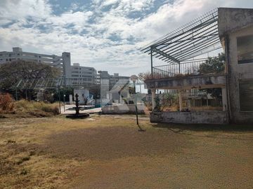 Condominio de 12 Casas y Áreas Comunes Para Remodelar a Precio de Terreno
