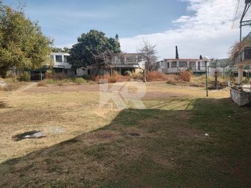 Condominio de 12 Casas y Áreas Comunes Para Remodelar a Precio de Terreno
