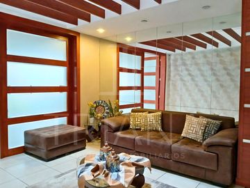DEPARTAMENTO EN UBICACIÓN ESTRATÉGICA TRAS QUICENTRO SHOPPING, AMPLIO Y LUMINOSO EN VENTA BATAN BAJO - LA CAROLINA - QUITO NORTE