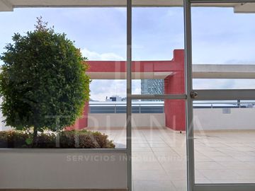 DEPARTAMENTO EN UBICACIÓN ESTRATÉGICA TRAS QUICENTRO SHOPPING, AMPLIO Y LUMINOSO EN VENTA BATAN BAJO - LA CAROLINA - QUITO NORTE