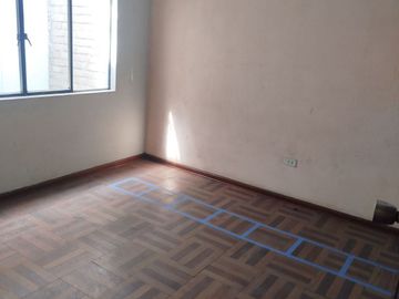 VENTA DEPARTAMENTO ATE LOS PORTALES DE JAVIER PRADO 2DO PISO COCHERA
