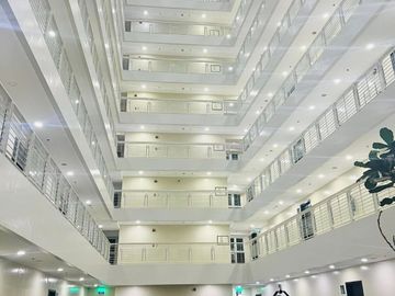 The Veranda East Tower Arca South Taguig City