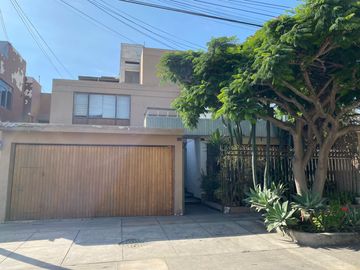 GRAN OPORTUNIDAD PARA INVERSIONISTAS SE VENDE CASA COMO TERRENO