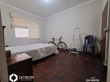 SE VENDE HERMOSA CASA CÉNTRICA EN URBANIZACIÓN SAN ISIDRO DE ICA!