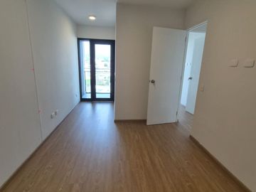 DEPARTAMENTO EN VENTA CON VISTA EXTERNA EN SAN BORJA DE ESTRENO NO PAGA ALCABALA
