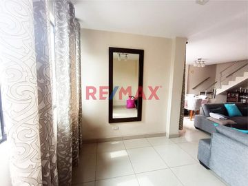 Duplex En Ate Con 4 Amplias Habitaciones Y Terraza