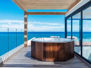 Penthouse de 1 recámara Ocean Front en Puerto Morelos