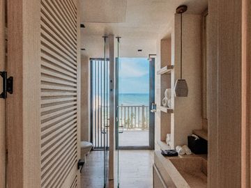 Departamento de 3 habitaciones desarrollo frente al mar Playa del Carmen