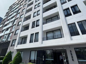 Moderno Departamento + Estacionamiento - A 1 Cuadra Del Parque El Olivar