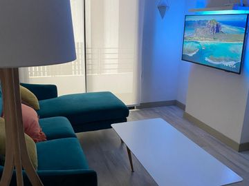 Moderno Departamento + Estacionamiento - A 1 Cuadra Del Parque El Olivar