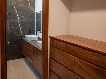 HERMOSA CASA EN VENTA A ESTRENAR PARQUES VALLARTA