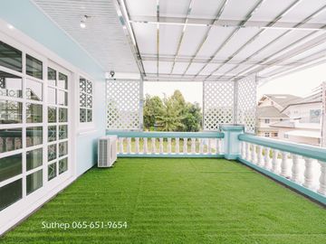 Hot Deal! Only 7.9 Million Baht Corner 2-storey detached house with built-in furniture, move-in ready, located in Plearnjai Village 2, near Laemtong S