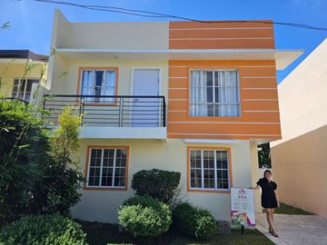 4BR SINGLE ATTACHED HOUSE AND LOT IN IMUS CAVITE