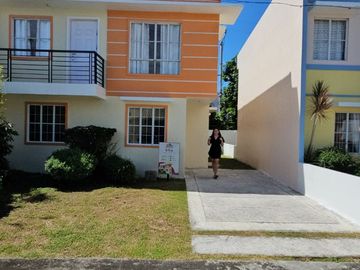 4BR SINGLE ATTACHED HOUSE AND LOT IN IMUS CAVITE