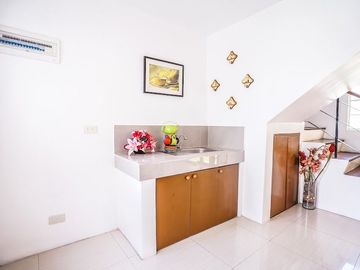 4BR SINGLE ATTACHED HOUSE AND LOT IN IMUS CAVITE