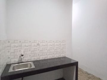 For Sale House in Depok Bedahan on the Side of Bungsan Highway SHM