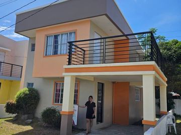 3BR SINGLE ATTACHED HOUSE AND LOT IN IMUS CAVITE
