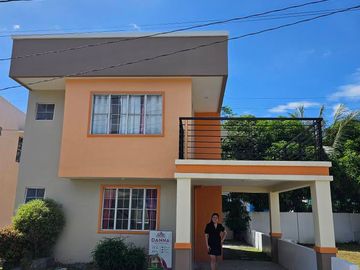 3BR SINGLE ATTACHED HOUSE AND LOT IN IMUS CAVITE
