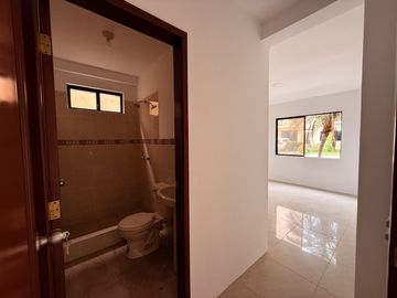 VENDO CASA EN SAMBORONDON CIUDAD CELESTE 4 DORMITORIOS.