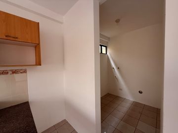 VENDO CASA EN SAMBORONDON CIUDAD CELESTE 4 DORMITORIOS.