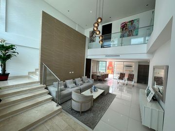 CASA EN VENTA EN VILLA CAMPESTRE