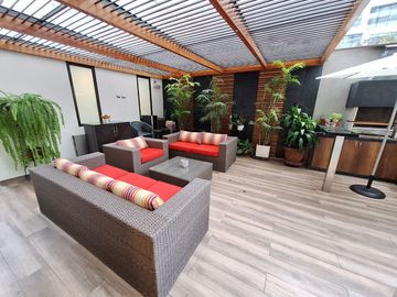 VENDO AMPLIO EN 1ER PISO EN 28 de Julio MIRAFLORES