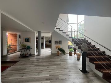 EXCLUSIVA CASA EN VENTA EN CAJICA A POCOS MINUTOS DE FONTANAR