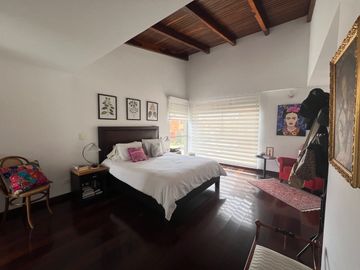 EXCLUSIVA CASA EN VENTA EN CAJICA A POCOS MINUTOS DE FONTANAR