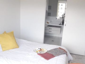 Amplio apartamento cerca a Carulla Palmas, fácil acceso!