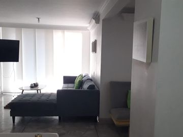 Amplio apartamento cerca a Carulla Palmas, fácil acceso!