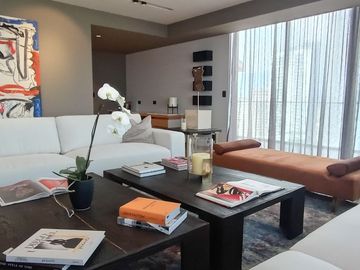 Venta PH de lujo AMUEBLADO con 3 TERRAZAS en Bosque Real