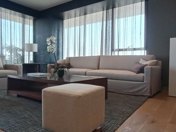 Venta PH de lujo AMUEBLADO con 3 TERRAZAS en Bosque Real