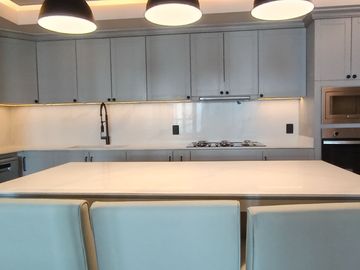 Venta PH de lujo AMUEBLADO con 3 TERRAZAS en Bosque Real