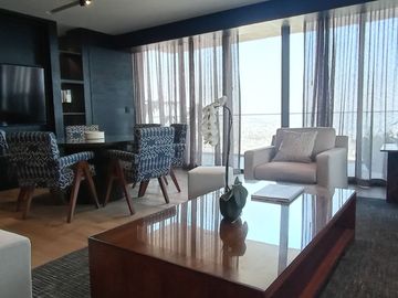 Venta PH de lujo AMUEBLADO con 3 TERRAZAS en Bosque Real
