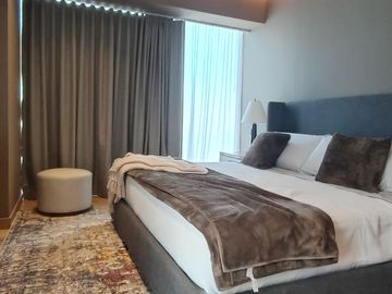 Venta PH de lujo AMUEBLADO con 3 TERRAZAS en Bosque Real