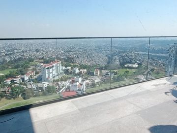 Venta PH de lujo AMUEBLADO con 3 TERRAZAS en Bosque Real