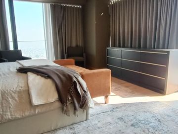 Venta PH de lujo AMUEBLADO con 3 TERRAZAS en Bosque Real