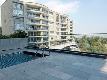 Venta PH de lujo AMUEBLADO con 3 TERRAZAS en Bosque Real