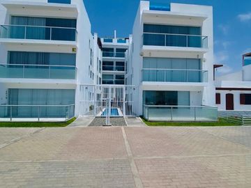 Se vende departamento en primera fila en MALECON PUNTA NEGRA